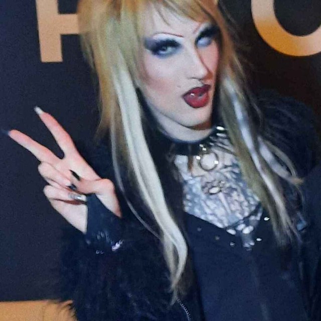 6arelyhuman