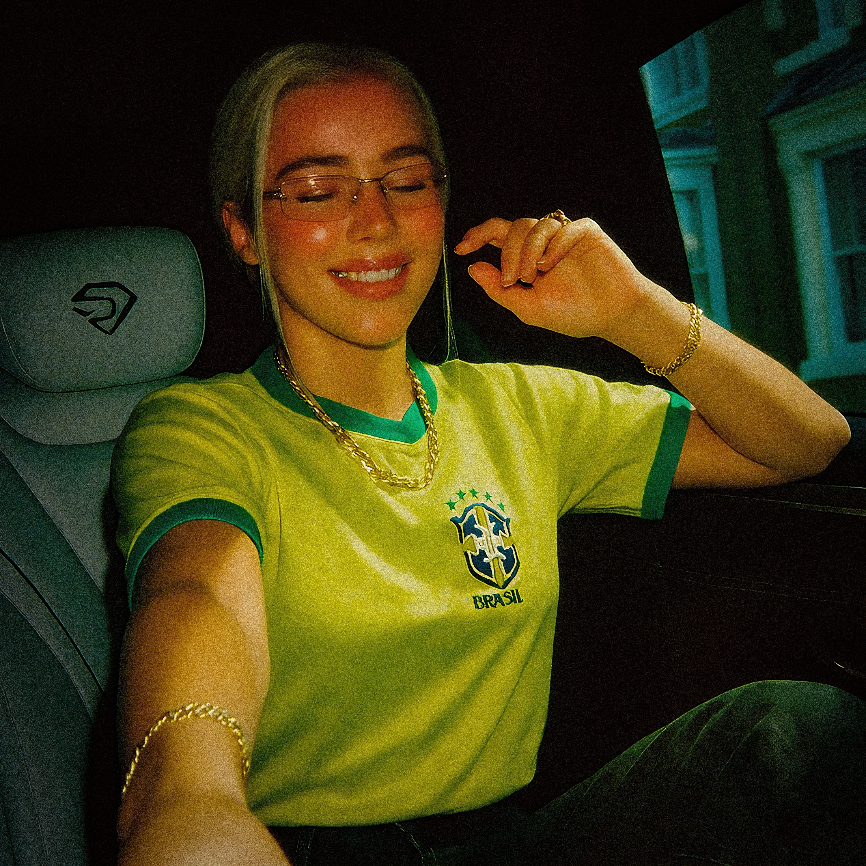 VEM AGORA (feat. Tricion & ryüx) cover art