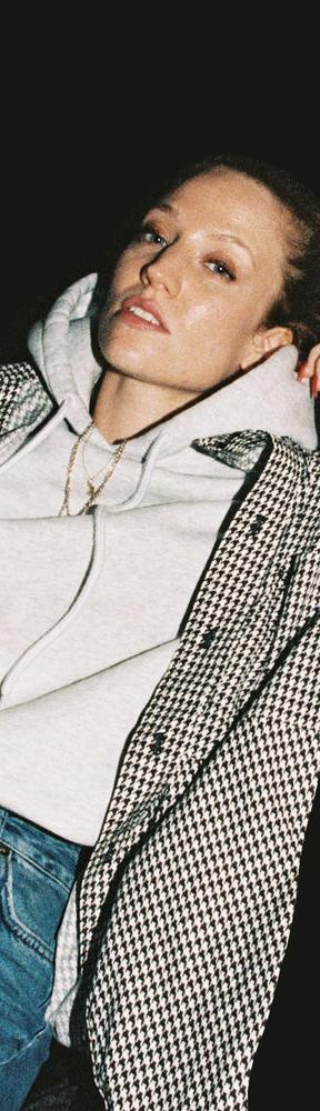 Jess Glynne