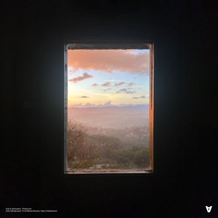 Pimeä onni (Vain elämää kausi 17) cover art